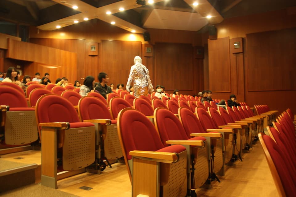 YCI-TWT-10宇中怡-事件中的事件：錫箔人-10