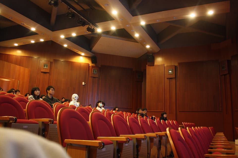 YCI-TWT-13宇中怡-事件中的事件：錫箔人-13