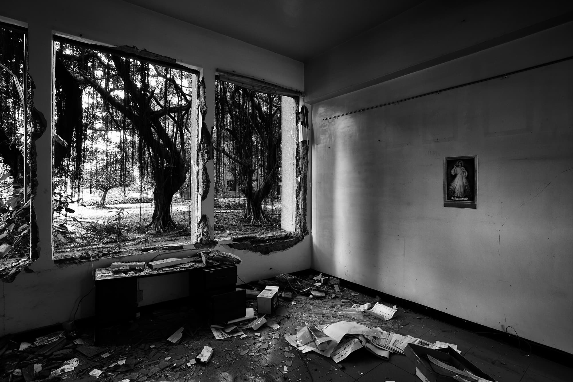 REAR-WINDOWTAIPEITW201312