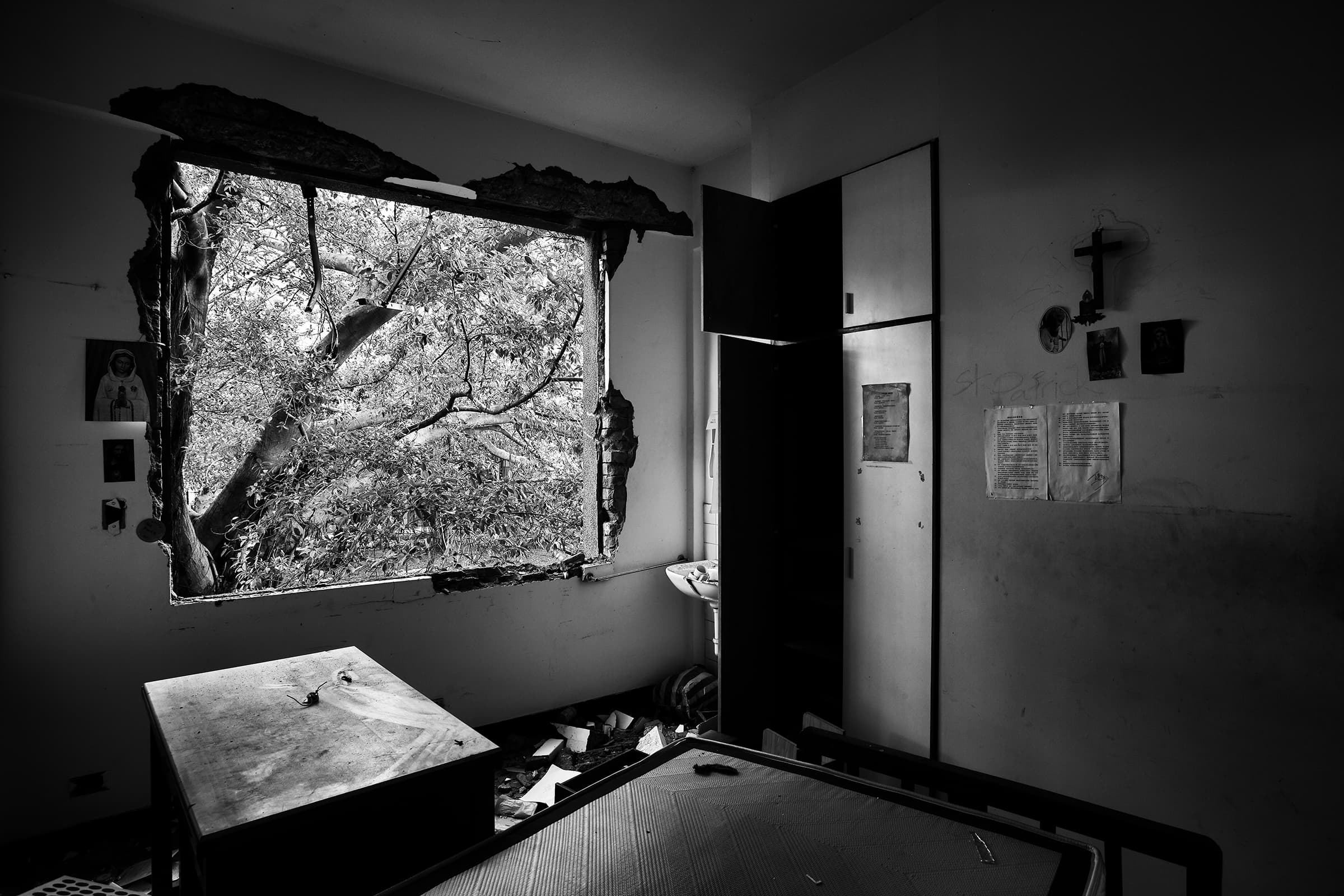 REAR-WINDOWTAIPEITW20135