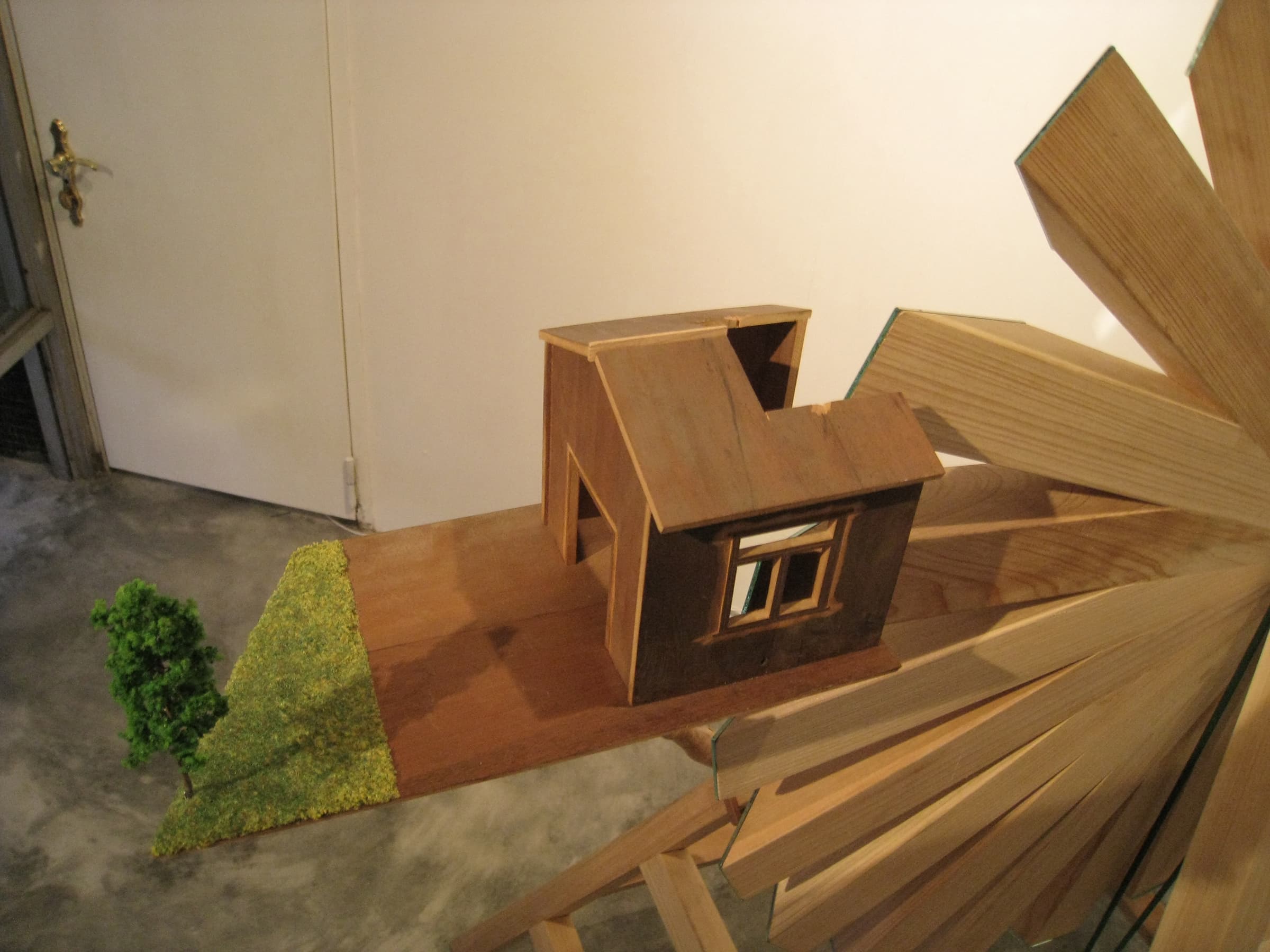 二十四格的世界