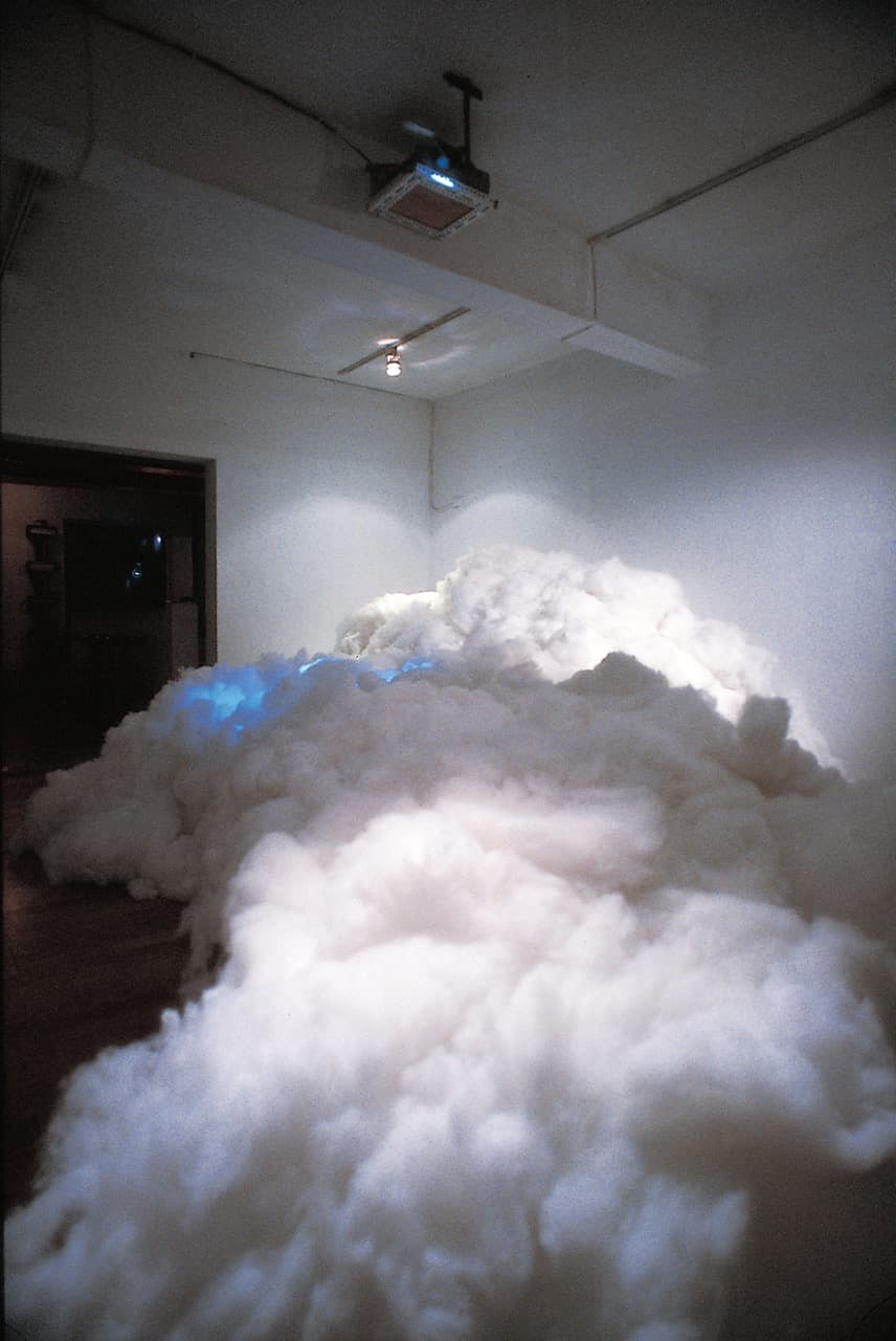 別把夢吵醒也別把夢踩醒…