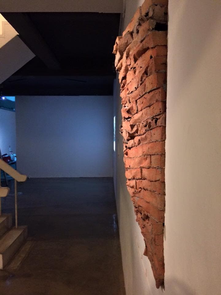 02磚牆-2016-紙漿、水性顏料