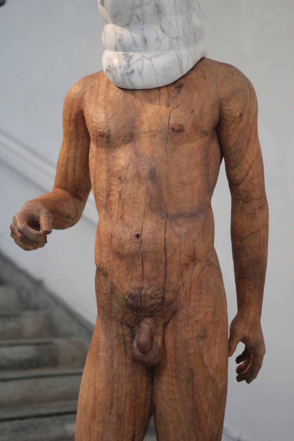 戴鯨面具的男人