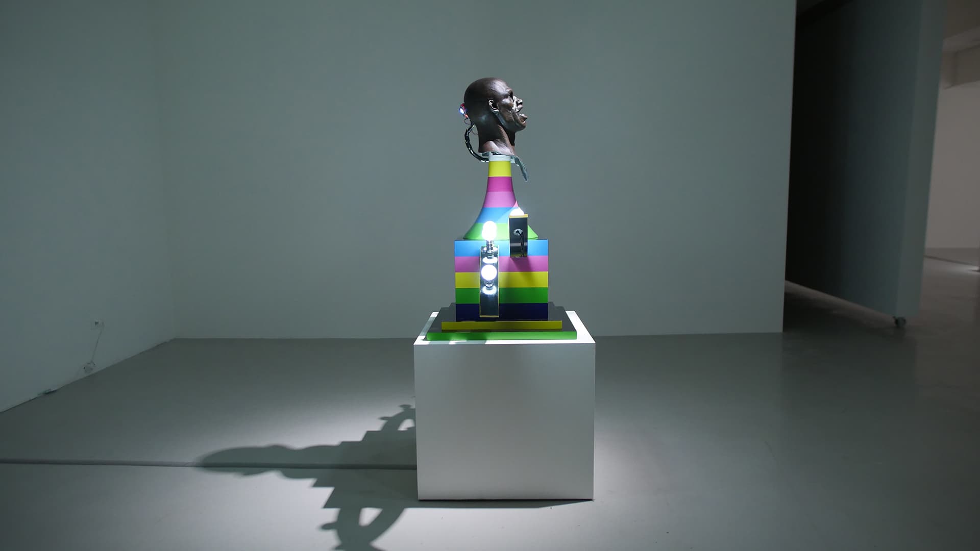 機器、人與悖論