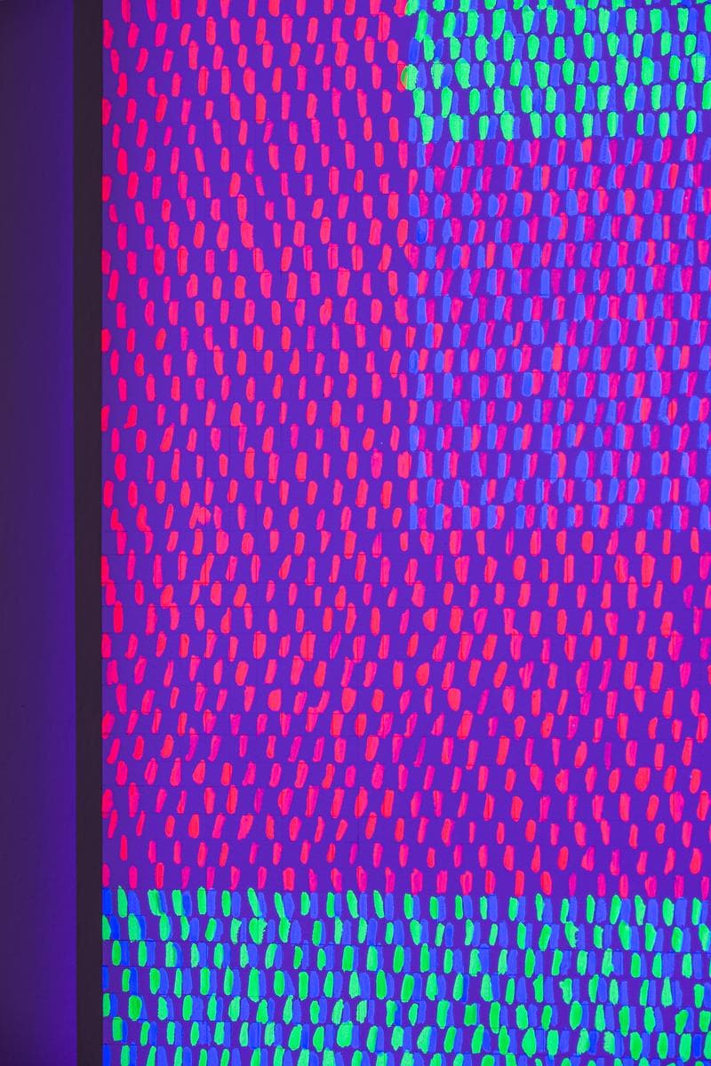 220914174344-mini-sRGB-_