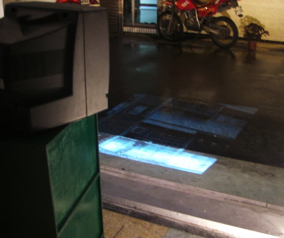 one minute sculpture