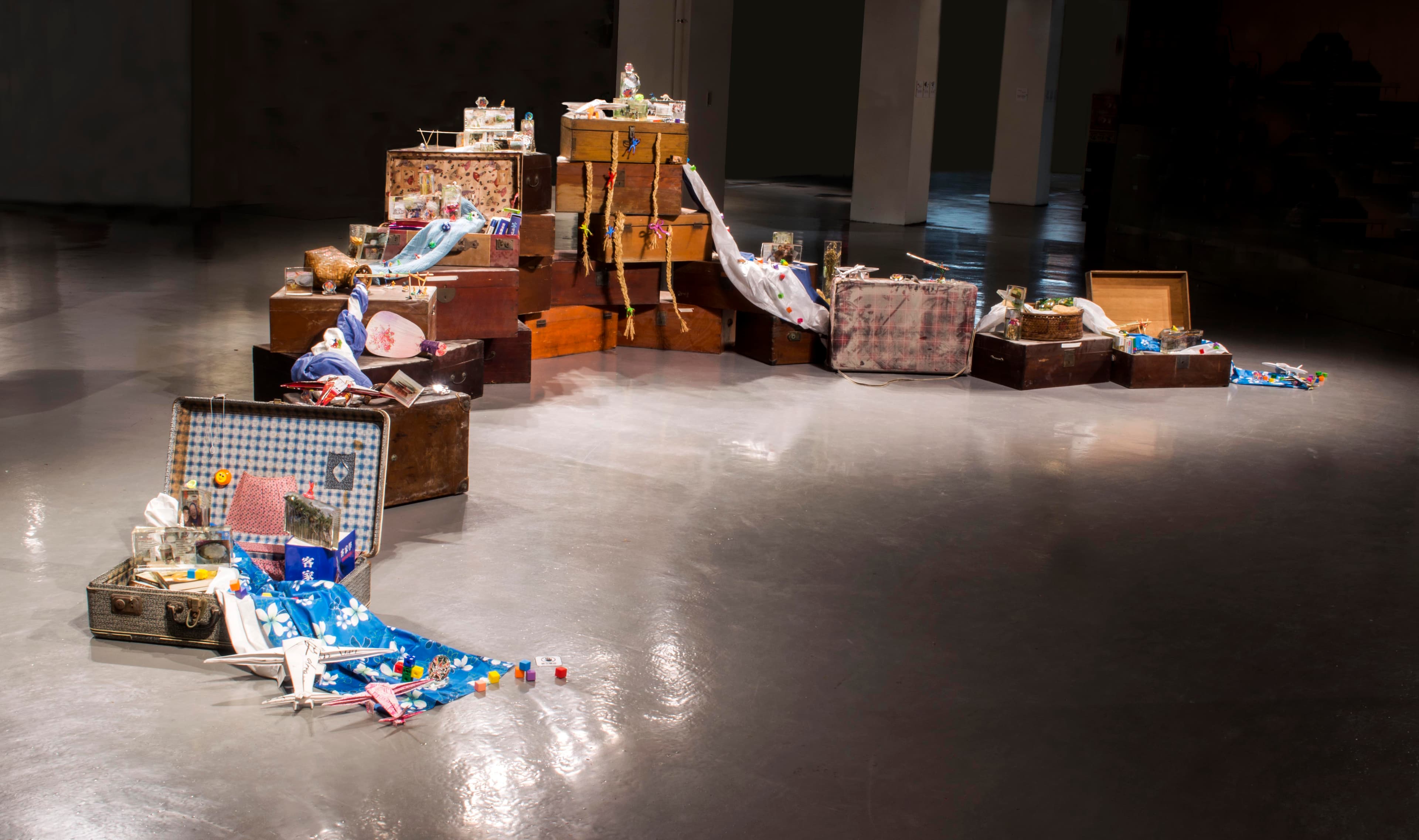 Dwelling <-> Drifting