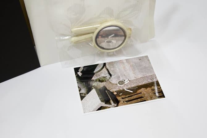 《 a flower is not a flower 》張卉欣攝影集