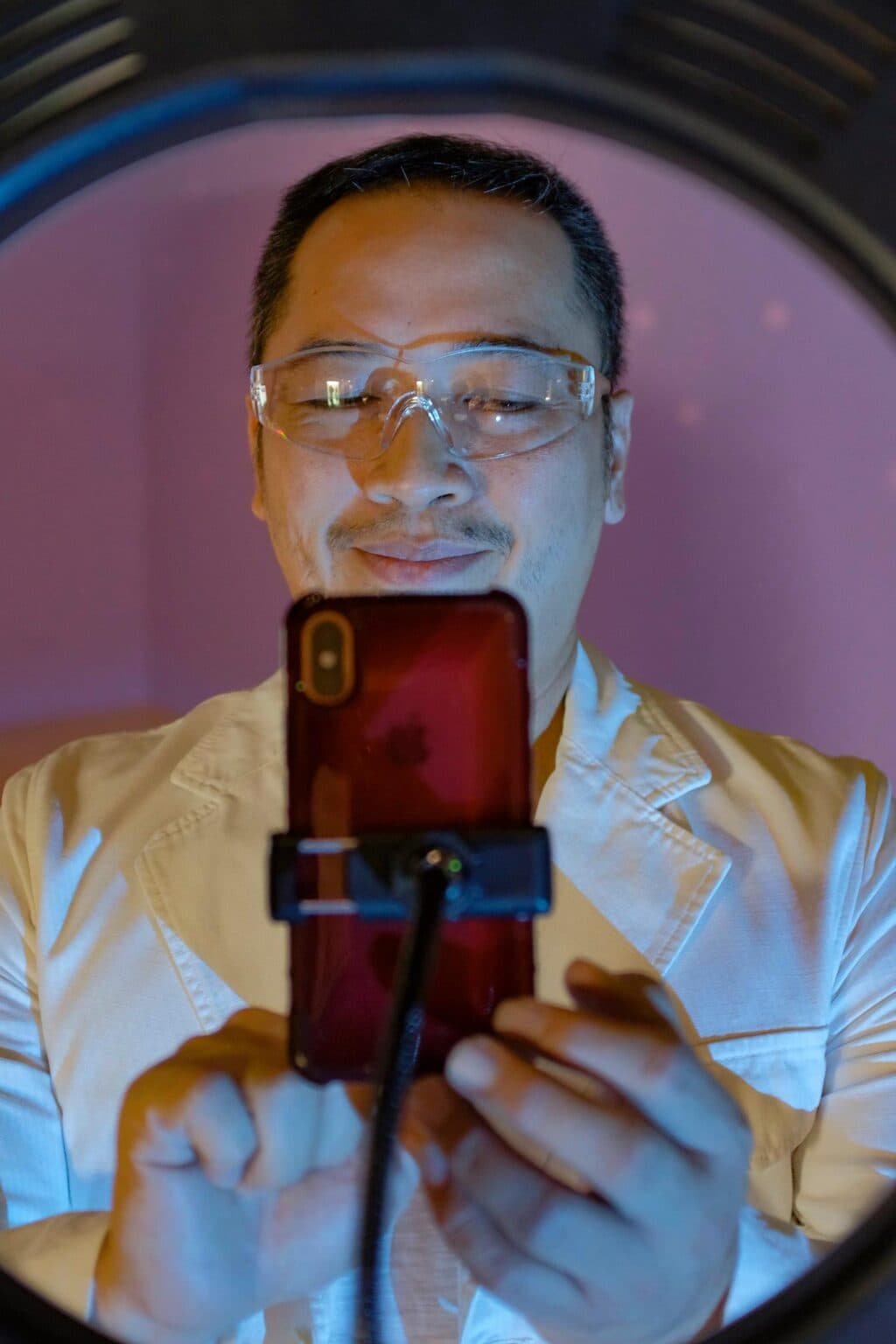 直播中的直播(行為表演)